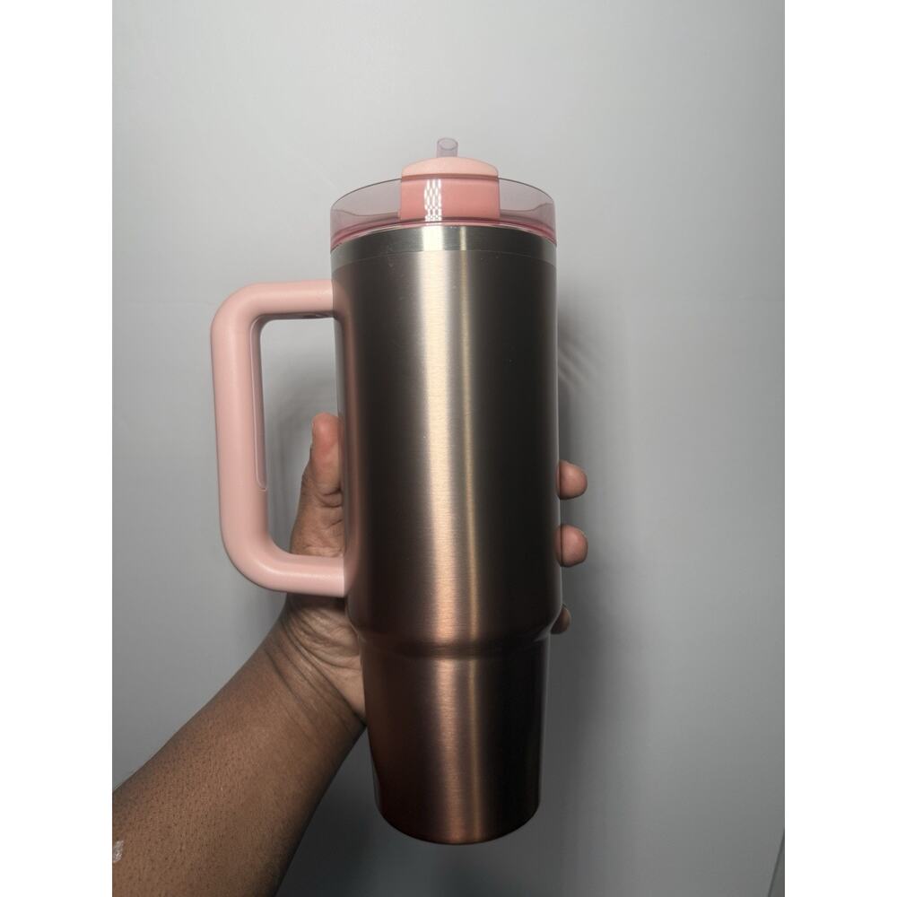 Stanley X Starbucks Japan Valentine's METALLIC PINK ROSE GOLD 30oz Tumbler NWT - Picture 4 of 7